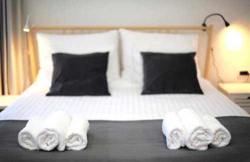 Black & White Studios - Photo 29