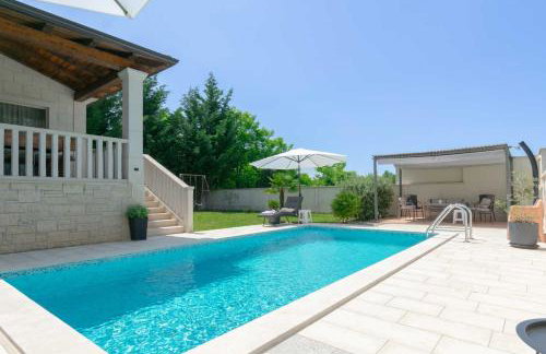 Villa Coridigo - Unique High Position, Panorama Nature View, Cozy Dining Terrace, Fenced Property - Foto 58