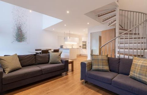 CITY CENTRE APARTMENT with Free Secure Underground Parking - Foto 2