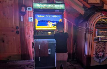 Oakridge Ranch: Pool + Hot-tub, Pickleball Court, Whiskey & Wine Room - Foto 4