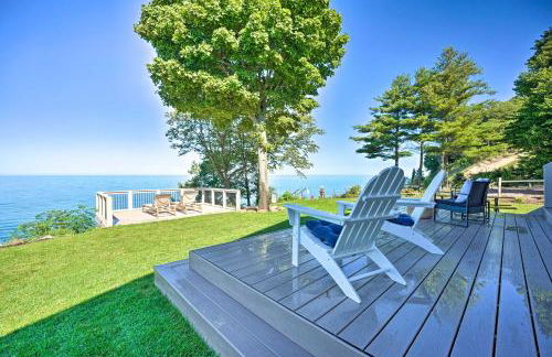 Modern Lake Michigan Home with 3 Lakefront Decks! - Foto 21