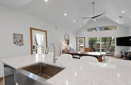 Lakeview Oasis with Patio, Dock & Black-stone Griddle - Foto 31