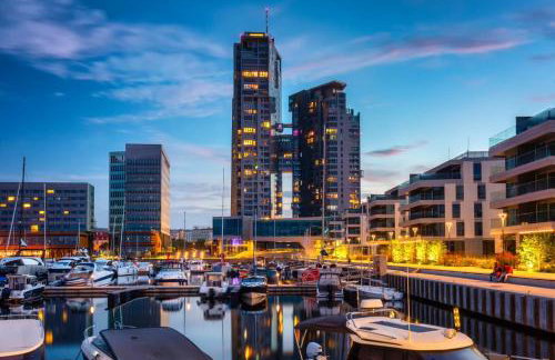 Gdynia Yacht Park - Delux Waterfront Apartament with parking - Photo 24