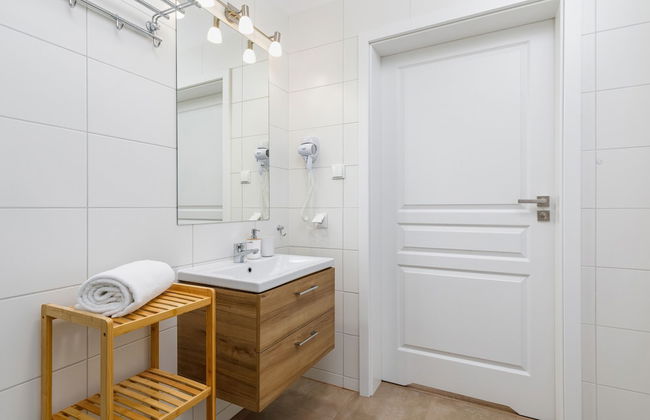 Sunset Resort Apartments by Renters - Photo 65