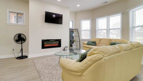 Modern Updates and Great Location! Detroit Duplex - Foto 5