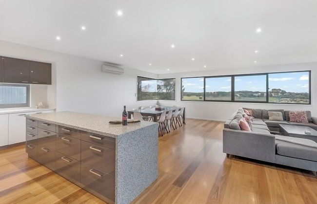 Gorgeous 5 Bedroom - Golf Course Views - Photo 12