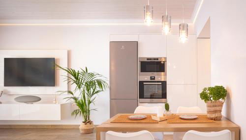 ETHOS Luxury Home - Seaview Villa with Hot-Tub! - Foto 2