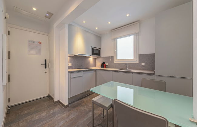 Stay U-nique Apartments Eslava - Photo 20