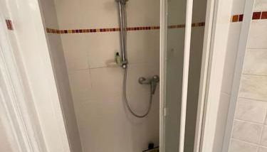 Charming and bright flat in a very convenient area - Foto 2