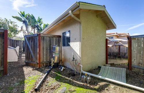 Private Hilltop Getaway with Patio Dogs Welcome! - Foto 17