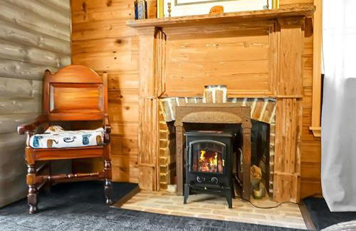 Awendaw Retreat 2 BR Cottage BBQ & Fire Pit - Foto 11