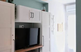 Studio rénové avec belle terrasse - Foto 5