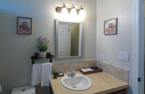 Luxury cottage near lake Belton - WiFi A/C - Foto 8