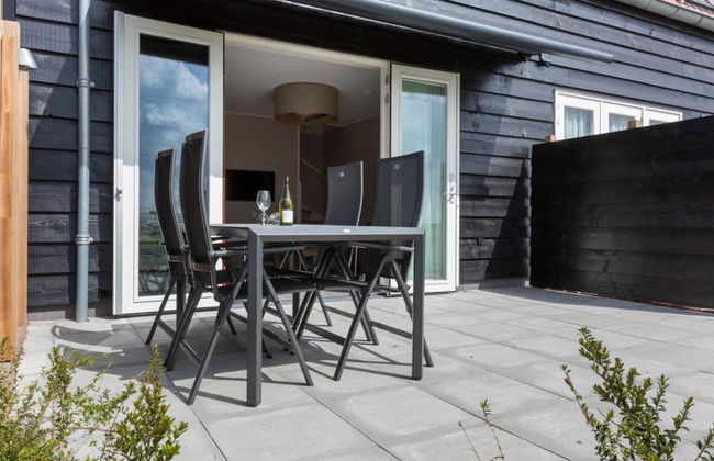 Holiday Home in Oostkapelle Near Forest - Photo 1