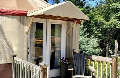 Mill Spring Glamping Yurt near Asheville, North Carolina - Foto 1