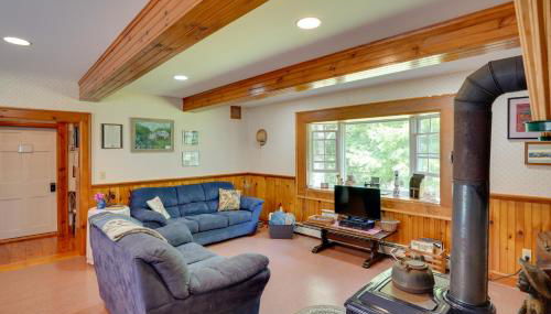 Waterfalls and Trails at The Mills At Green Hole - Foto 3