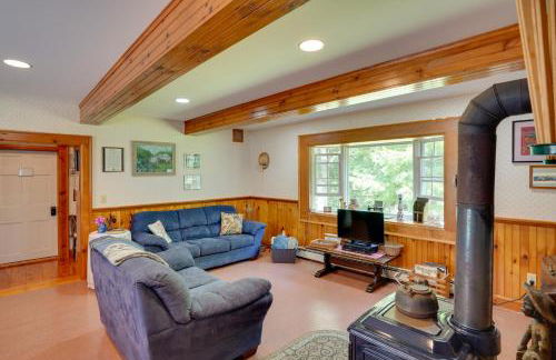 Waterfalls and Trails at The Mills At Green Hole - Foto 3