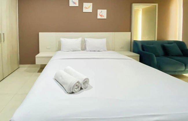 Good Homey Studio Apartment At Warhol (W/R) Residences - Foto 5