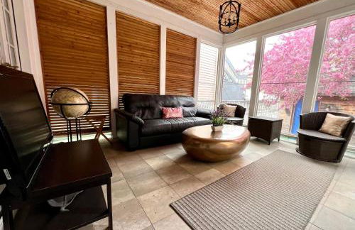 5 Bedroom Huge House in Best Location Parking Fireplace Back Yard - Foto 17