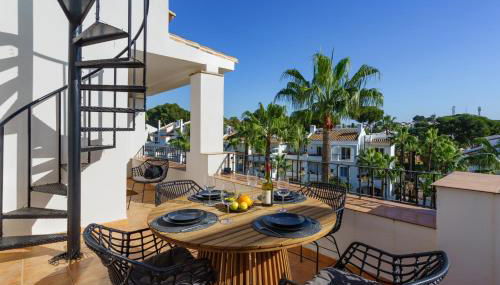 Two bedroom, two bathroom, balcony, pool area, view - Photo 4