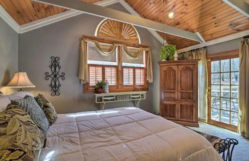 Private Family Home with Deck, Porch and Forest Views! - Foto 14