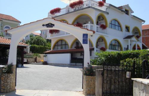 Villa Flora - Foto 1