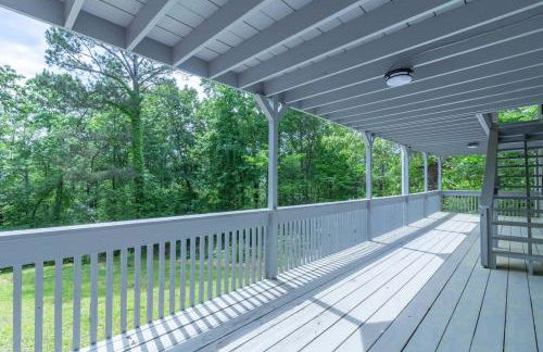 Large Hillside Retreat with Pool and Hot Tub - Foto 65