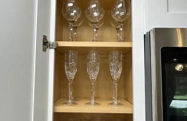 The Blue House- Backyard, grill, pets welcome - Foto 21