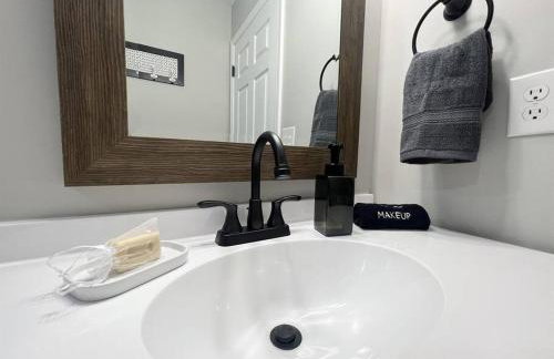 The Otter Box Cabin - 92 Acres Beside DeSoto State Park - Foto 9