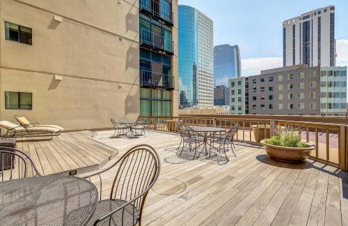 Urban Gallery Loft - King Bed - Larimer Square - Foto 50