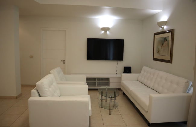 Captivating 2-bed Apartment in Maho - Foto 5