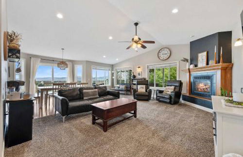 Black Hills Getaway with Hot Tub & Game Room for 18 - Foto 7