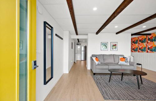 Water & Mountain View Apt - Walk to Waterfront - Foto 15