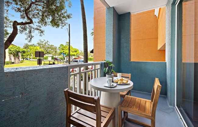 Dharma Home Suites South Miami at Red Road Commons - Foto 46