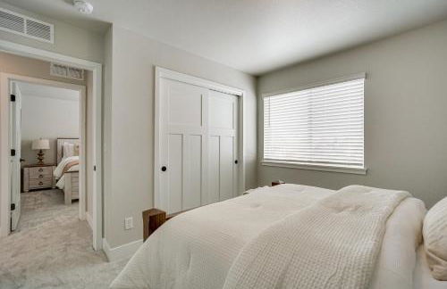 Family-Friendly Townhome about 2 Mi to Windsor Lake! - Foto 21