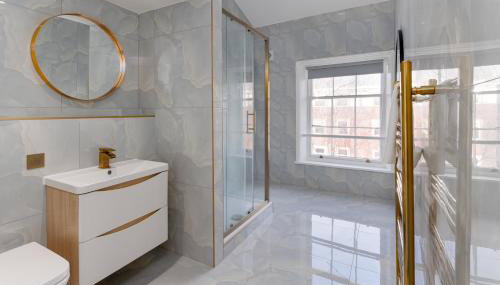 Flatzy - City Centre Mansion 2, Sleeps 22, 4 Baths - Foto 5