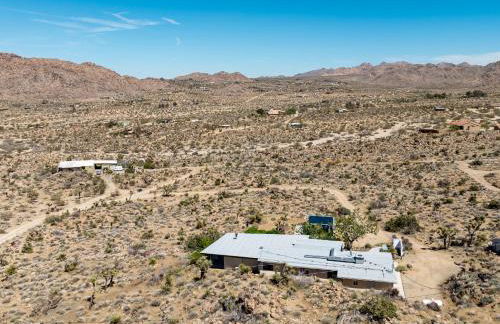 Casa Rocosa I Midcentury Home on 5 Private Acres Near Park - Foto 51