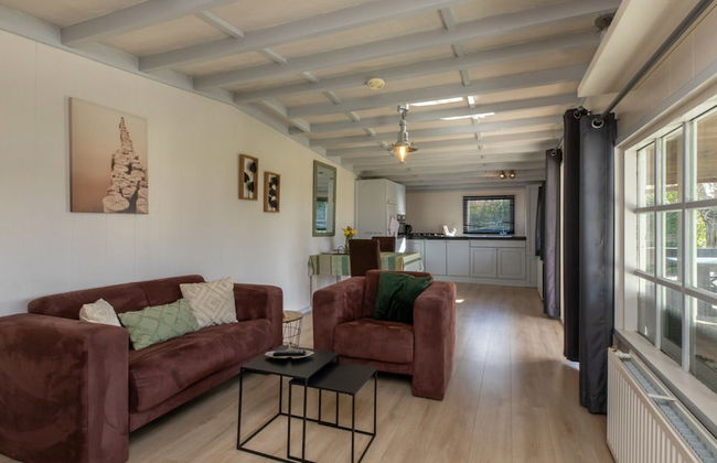 Romantic Holiday Home With Garden - Foto 7