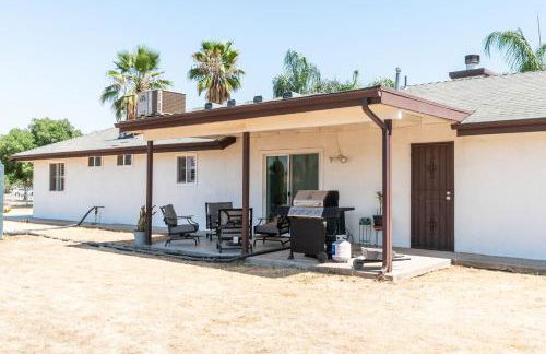 Remodeled 1 Acre Ranch Home in Madera - Foto 23