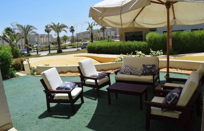 Whispering Waters, Two Bedroom With a Garden, Azha - Foto 29