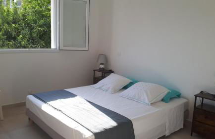 JOLIE VILLA dans un endroit paisible, à 3 mn de la Mer et de la Montagne - Foto 5