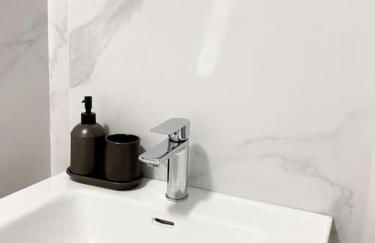 Cosy Beach Apartment - Photo 9