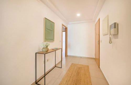 Spacious Apt Near Beach & Train, By TimeCooler - Foto 63