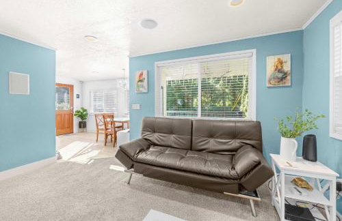 Bright Beach Town Bungalow - Foto 7