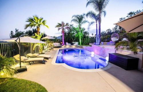 Buena Creek Vista Primary Subdivided Home with Views and Pool - Foto 4