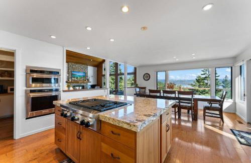 Luxury Lakeview Retreat - Hot Tub, SUP, Sauna & More! - Foto 20