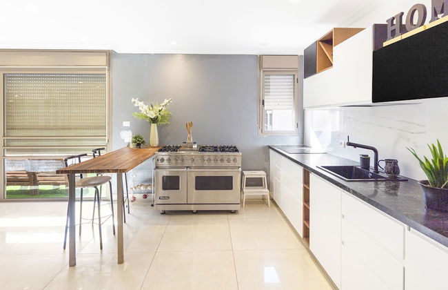 Chateau Gabriel 6 BR Villa w Heated Pool - Foto 18