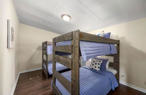 Accessible 3BR Home Sleeps 12, Pet-Friendly, Near Lake Conroe - Foto 22