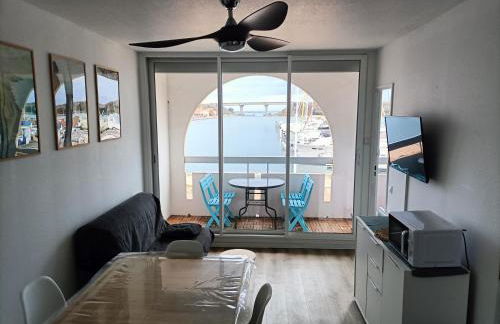 T2 cabine avec très belle vue sur le port de plaisance - Foto 3