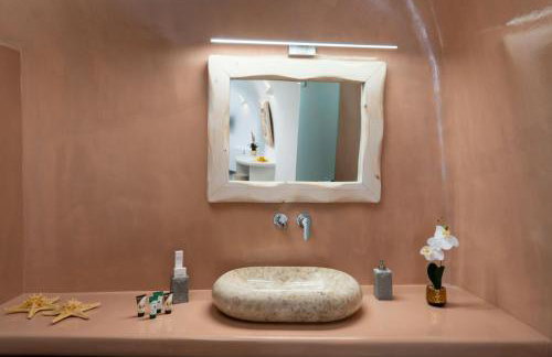 NEW Yiota Collection 4 Suites & 4 Prive Jacuzzi - Foto 24